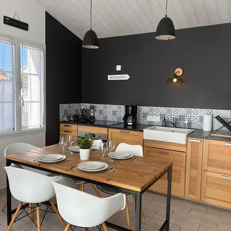 Les Pieds Dans Le Sable 度假居